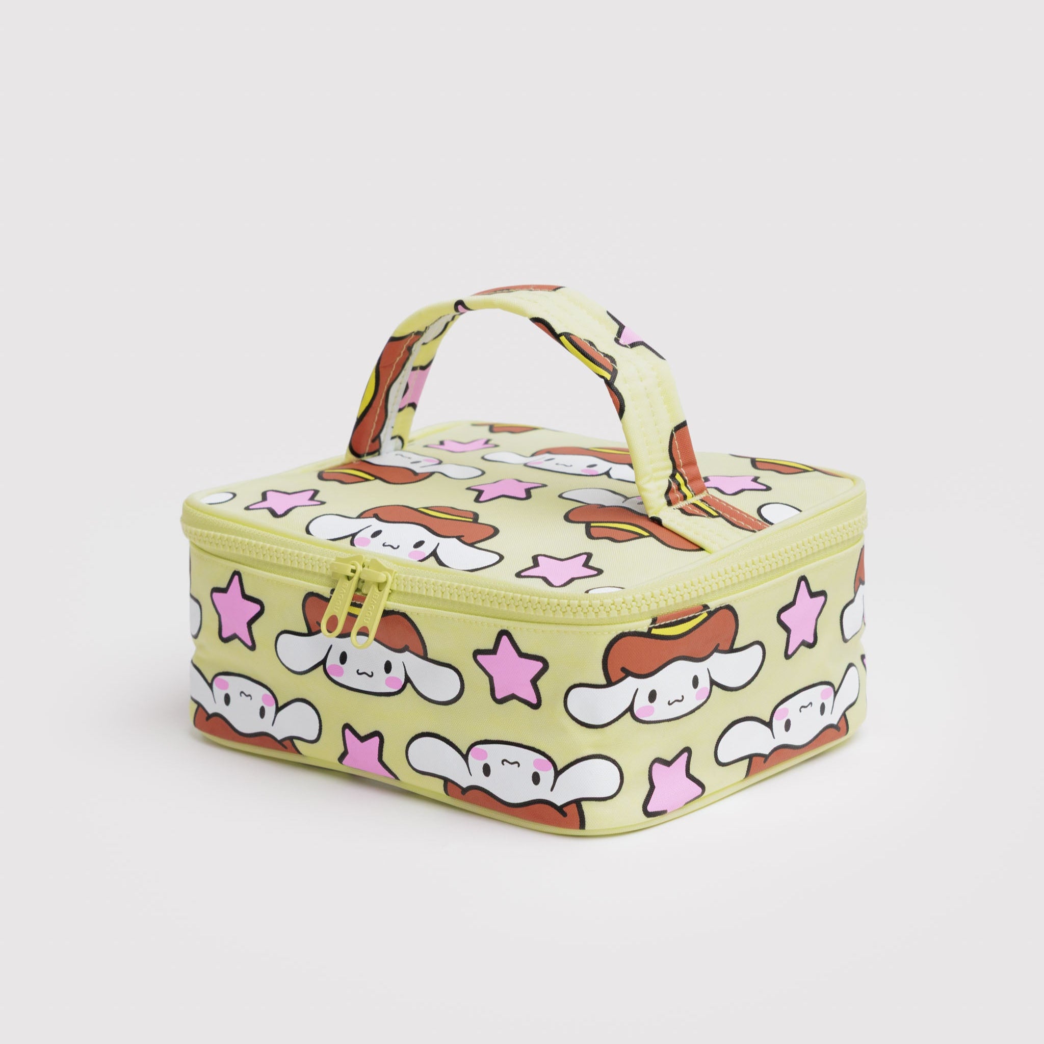 Small_Cosmetic_Case_Heavyweight_Cinnamoroll_Western_01