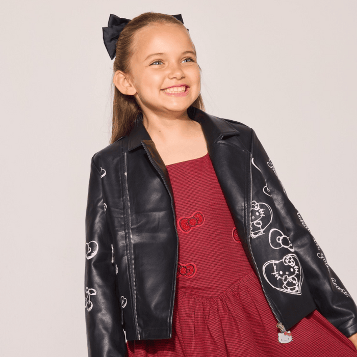 imgi_12_outerwear-hello-kitty-graffiti-biker-jacket-black-lola-the-boys-1204913358_700x_88055f33-36e6-4d1d-a208-3839236f961c